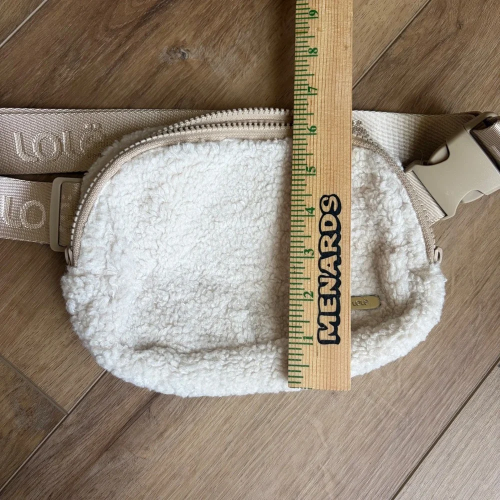 Lole belt bag